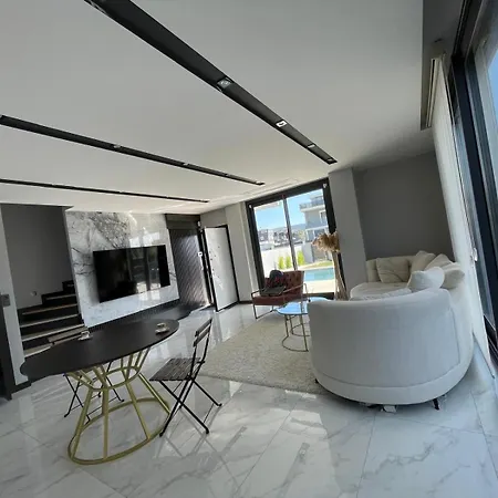 Maison Alisa
